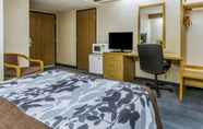 Kamar Tidur 6 Rodeway Inn Fremont