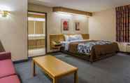 Bilik Tidur 5 Rodeway Inn Fremont