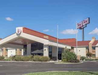 Exterior 2 Red Roof Inn & Suites Cincinnati North-Mason