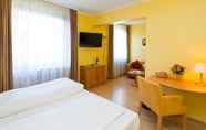 Kamar Tidur 7 Golden Leaf Parkhotel Im Lehel