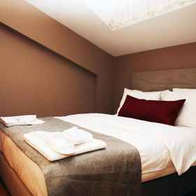 Akin Suites 1, Hotel Özel Burçak Eyüboğlu Batı Ataşehir Anaokulu