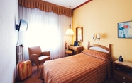 Phòng ngủ 3 Hotel Miramar Badalona