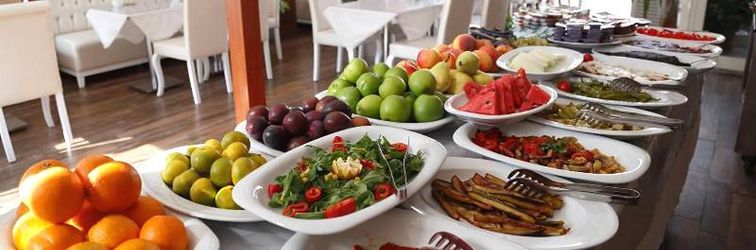 기타 The Empress Theodora Hotel