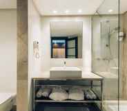 Phòng tắm bên trong 6 Iberostar Selection Kuriat Palace