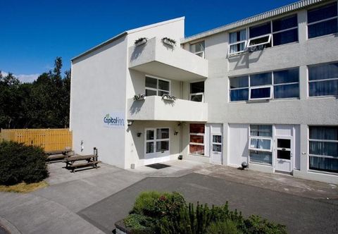 Exterior Capital Inn