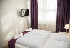 Bedroom 4 Capital Inn