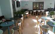 Restaurant 4 N Hostel Malmo City