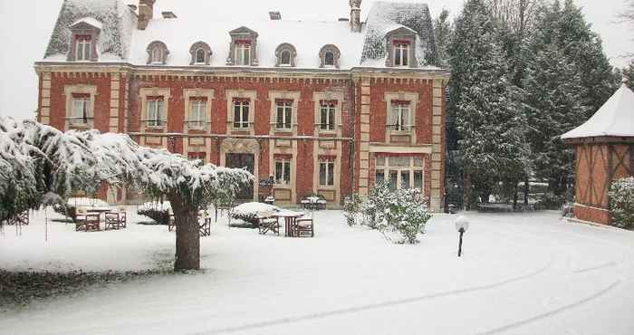 Others Logis hotel chateau Corneille