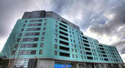 Bangunan 4 Gateway Apartments Leeds