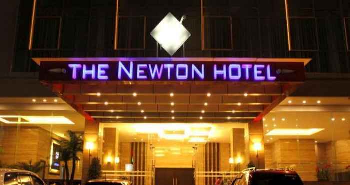 Lainnya The Newton Hotel Bandung