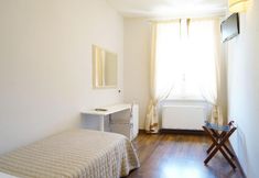 อื่นๆ 3 Albergo Moderno