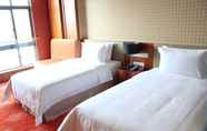 Kamar Tidur 2 Leeden Jingxi Hotel