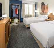 In-room Bathroom 7 Spark by Hilton Shepherdsville Louisville South