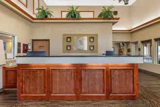 Lobby 4 Comfort Inn & Suites Dimondale - Lansing