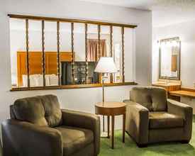 Lobi 4 Comfort Inn Manistique