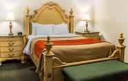 Bedroom 7 Comfort Inn Manistique