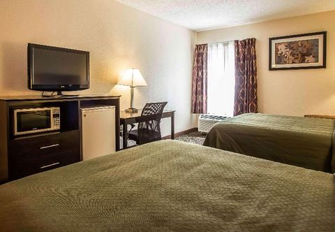 Bedroom Quality Inn Union US Hwy 176