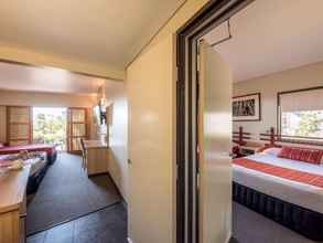 Bedroom 4 Kingfisher Bay Resort