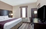 อื่นๆ 4 Days Inn by Wyndham Jamaica / JFK Airport