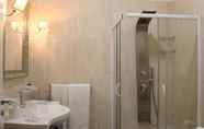 In-room Bathroom 4 Best Western Hotel dei Mille