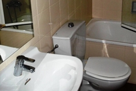 Toilet Kamar Apartaments AR Costa Brava