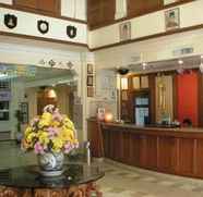 Lobby 2 Bintang Warisan Hotel