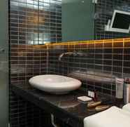 Phòng tắm bên trong 5 Hotel Amare Busan