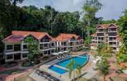 Kolam Renang 2 Anjungan Beach Resort