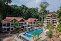 Kolam Renang Anjungan Beach Resort