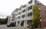 Luar Bangunan 4 Adina Place Motel Apartments