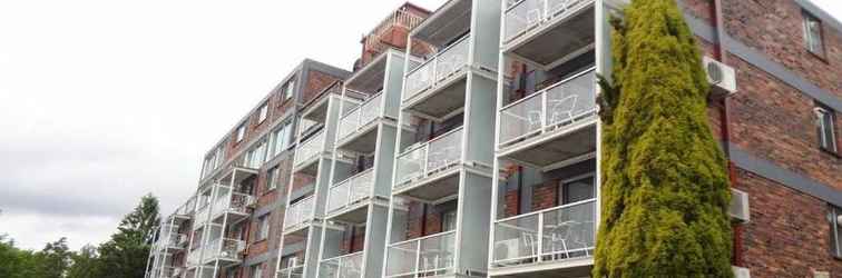 Luar Bangunan Adina Place Motel Apartments