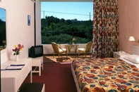 Kamar Tidur Ionian Park Hotel