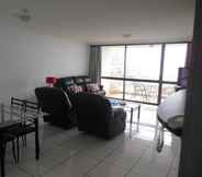 Ruang untuk Umum 6 Breakers North Beachfront Holiday Apartments