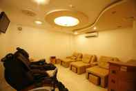 Entertainment Facility Kelly Central Hotel  Spa