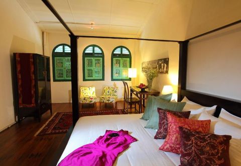 Others Coffee Atelier