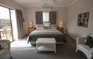 Bilik Tidur 3 Batemans Bay Manor - Bed and Breakfast