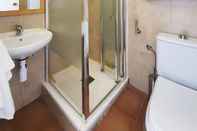 Toilet Kamar Hostal Alicante