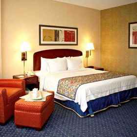 Courtyard Dallas Addison/Quorum Drive1 , 飯店威洛本德商店