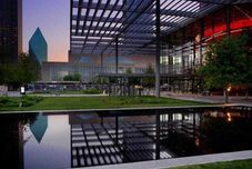 Swimming Pool Courtyard Dallas Addison/Quorum Drive