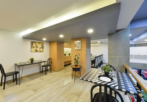 ร้านอาหาร Get Sleep Bangkok Surawongse (La Residence)