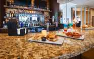 Bar, Cafe and Lounge 7 Best Western Plus Miami Executive Airport Hotel &