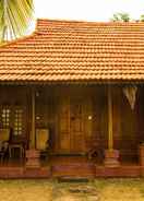 BEDROOM Kondai Lip Backwater Heritage Resort Kerala