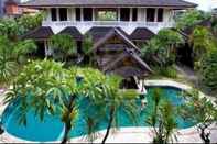 Swimming Pool Dayu Beach Inn