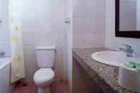 Toilet Kamar Dayu Beach Inn