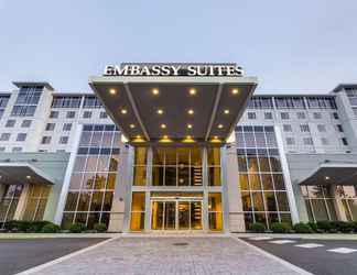 Exterior 2 Embassy Suites Elizabeth Newark Airport