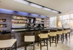 Bar, Kafe dan Lounge 3 Embassy Suites Elizabeth Newark Airport