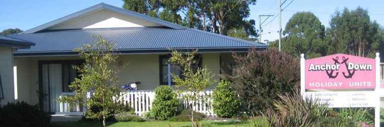 Exterior Anchor Down Cottages