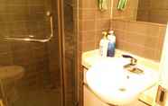 Toilet Kamar 7 China Sunshine Apartment Dacheng