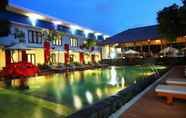 Swimming Pool 2 Holiday Bali Villas Kuta Royal