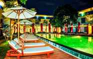 Kolam Renang 6 Holiday Bali Villas Kuta Royal